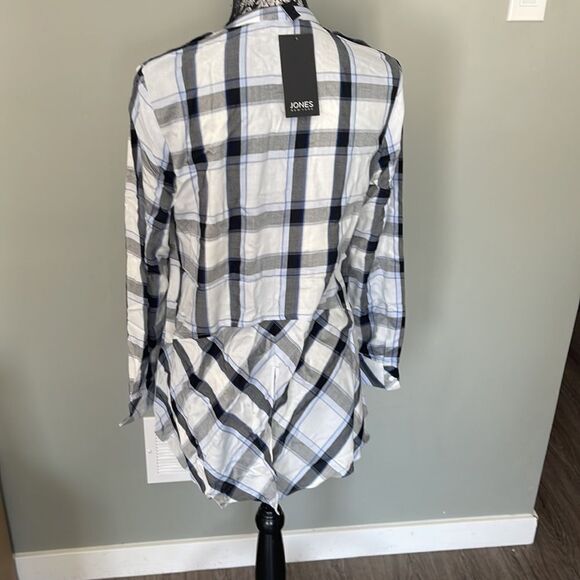Jones New York Women's Flannel Shirttail NEW - Picture 2 of 4